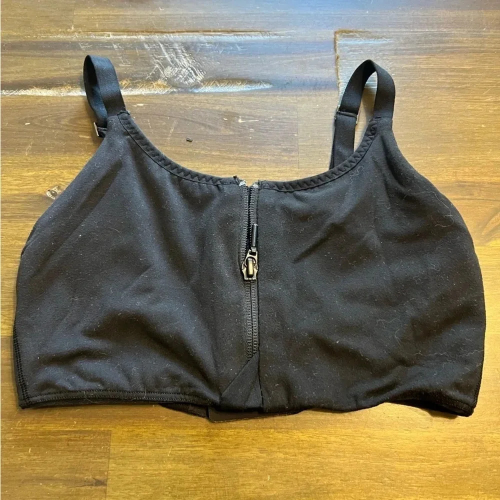 Athleta Front Closure Zip Snap Button Sports Bra XS Black